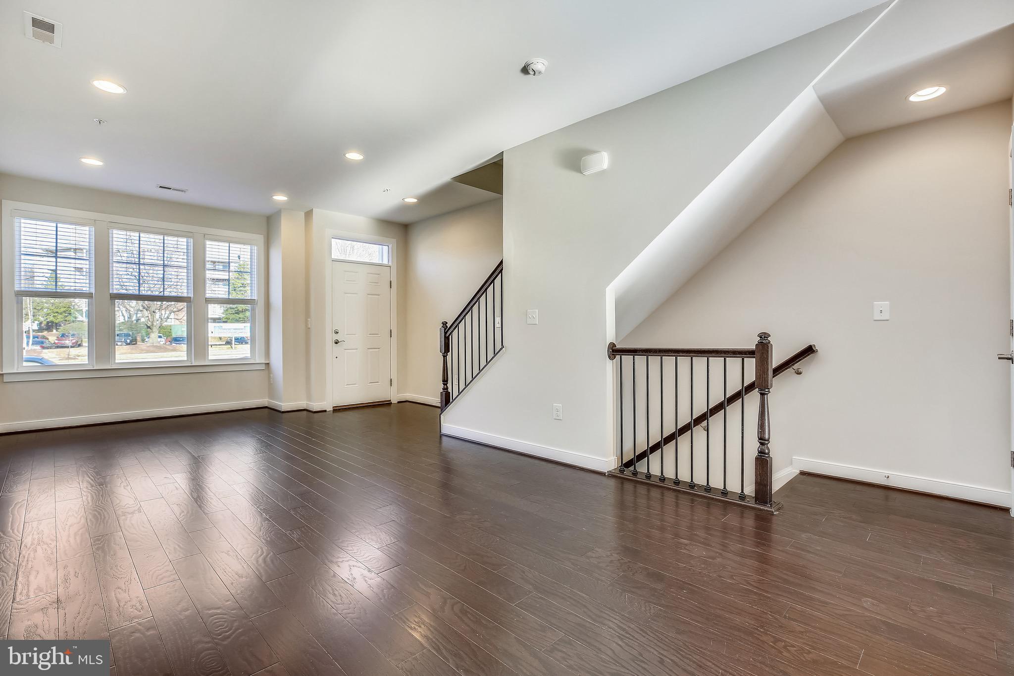 9772 Fields Road Gaithersburg, MD 20878 - Photo 6 of 31 Gallery Image 6
