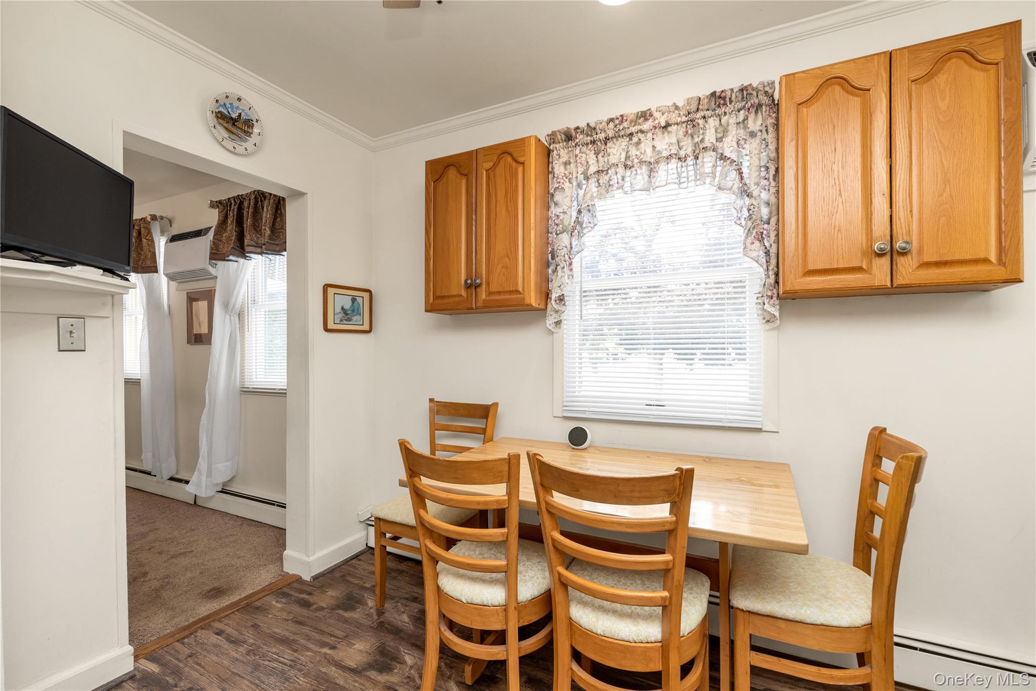 369 Maple Avenue East Meadow, NY 11554 - Photo 10 of 20