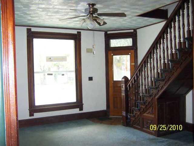 209 East Main Street Butler, IN 46721 - Photo 2 of 8