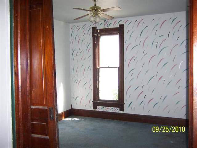 209 East Main Street Butler, IN 46721 - Photo 4 of 8