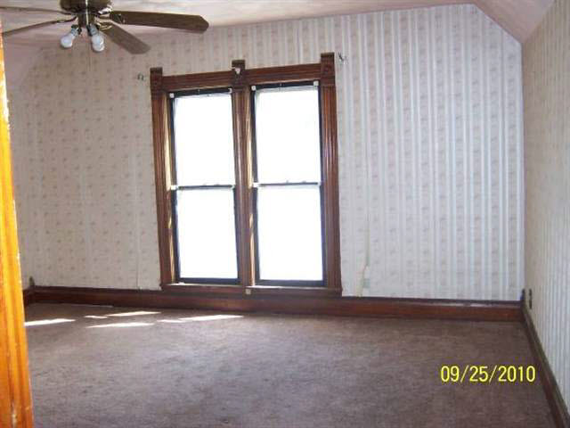 209 East Main Street Butler, IN 46721 - Photo 7 of 8