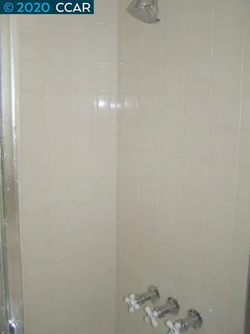 $1,950 | 5454 Roundtree Place, Unit D, Concord, CA 94521