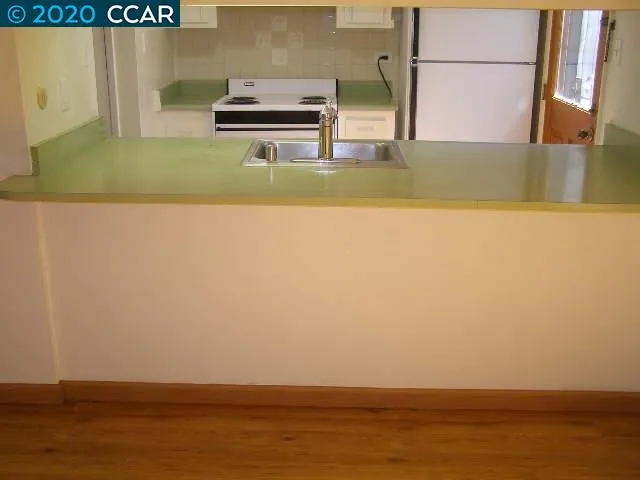 $1,950 | 5454 Roundtree Place, Unit D, Concord, CA 94521