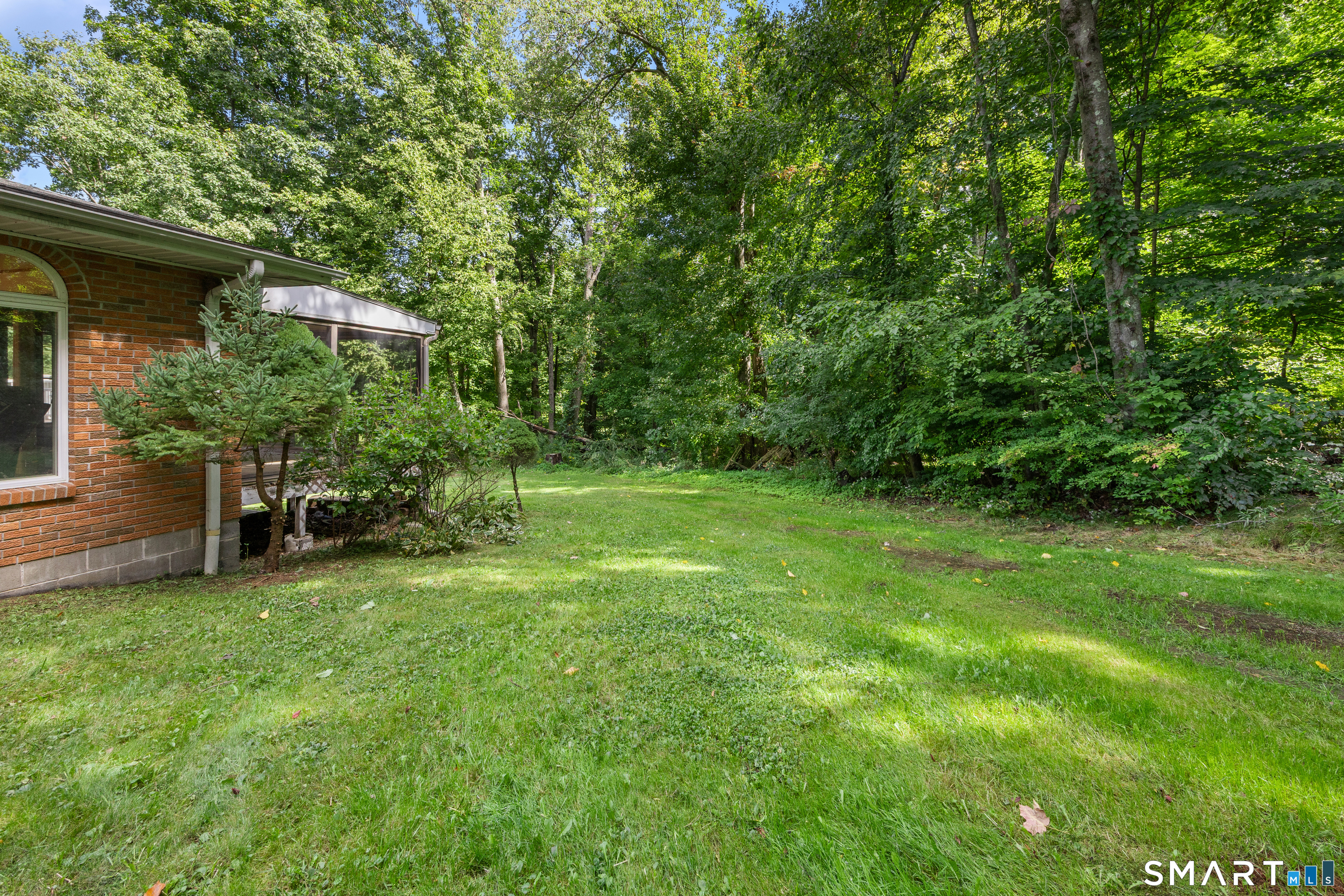 25 Juniper Road Middlebury, CT 06762 - Photo 36 of 40 Gallery Image 36