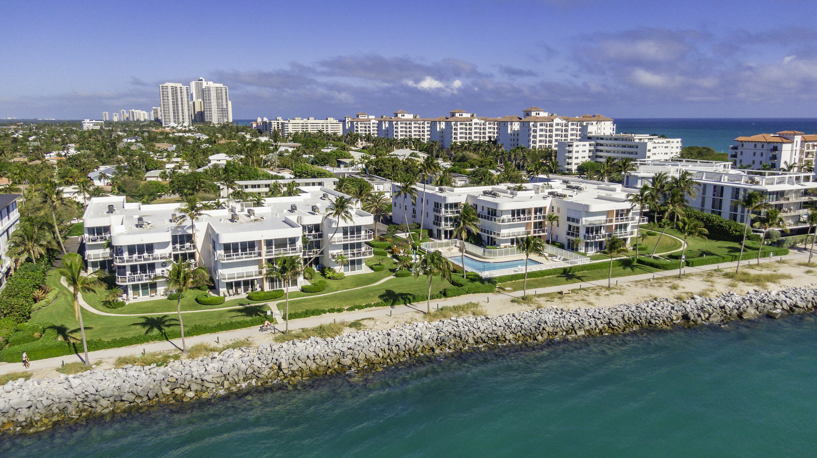 140 Inlet Way, Unit 312 Palm Beach Shores, FL 33404 - Photo 56 of 59 a view of a city