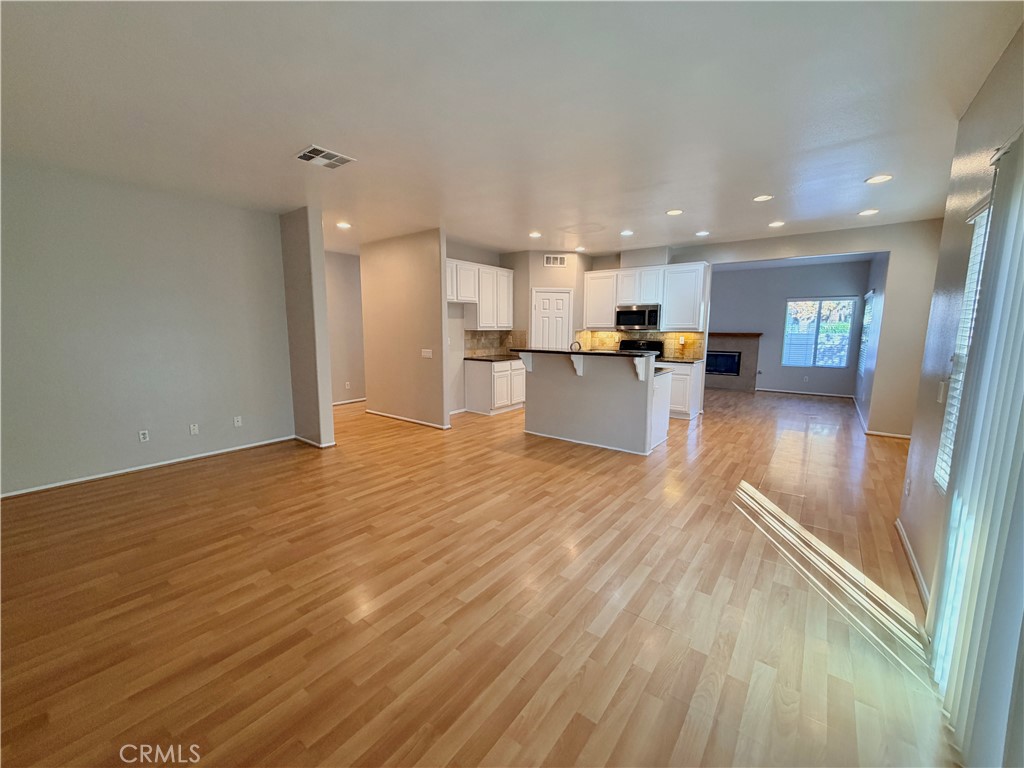 9145 West Rancho Park Circle Rancho Cucamonga, CA 91730 - Photo 7 of 35