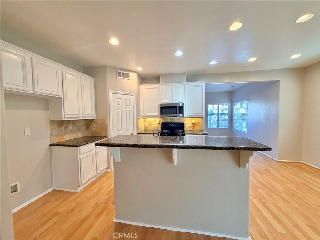 9145 West Rancho Park Circle Rancho Cucamonga, CA 91730 - Photo 8 of 35