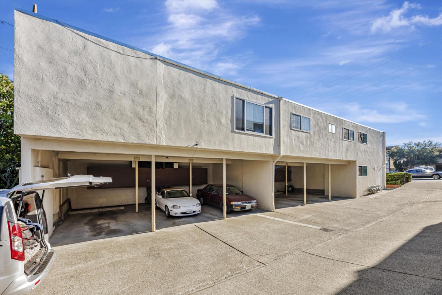 424 Richmond Drive Millbrae, CA 94030 - Photo 20 of 22 a backyard of a house with table and chairs