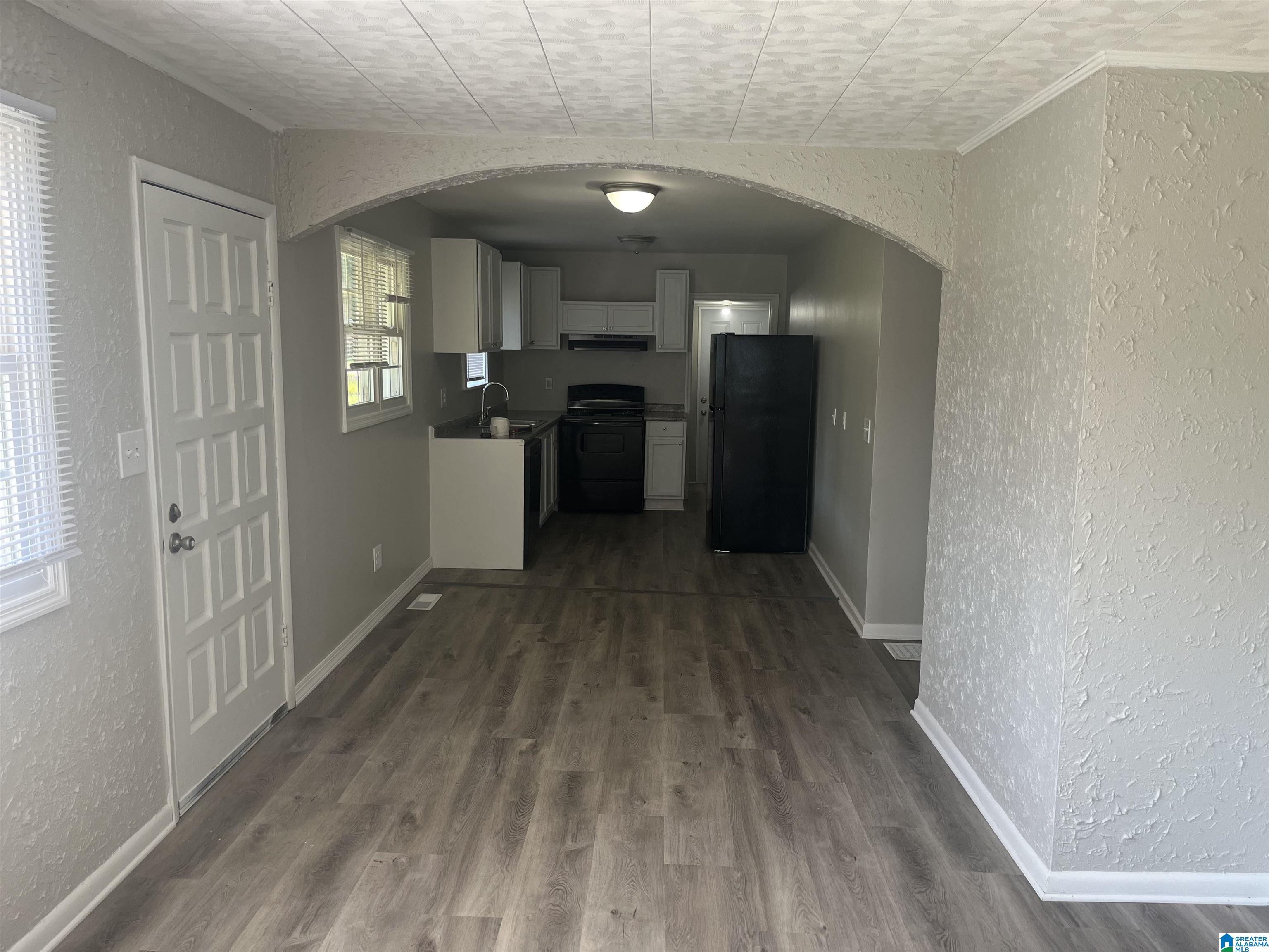 1624 16th Way Southwest Birmingham, AL 35211 - Photo 3 of 26