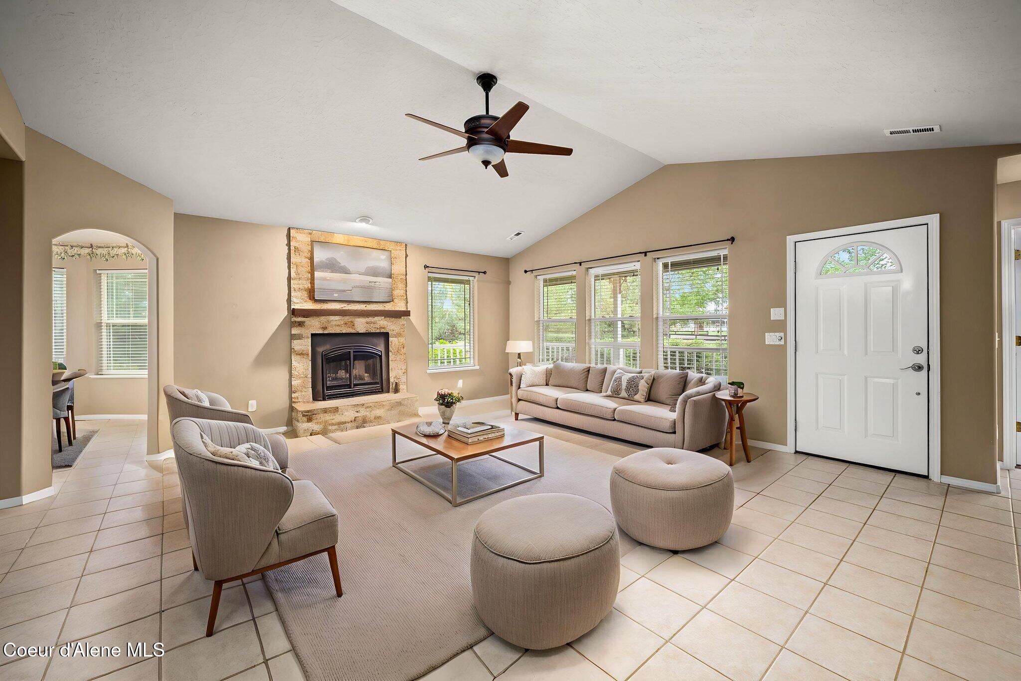 2591 West Diamond Bar Road Rathdrum, ID 83858 - Photo 14 of 41 Family Room 2 w/ AI Staging