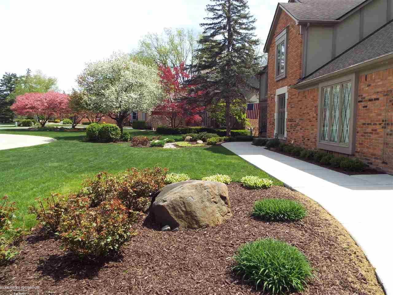 1415 Springwood Lane Rochester Hills, MI 48309 - Photo 4 of 68