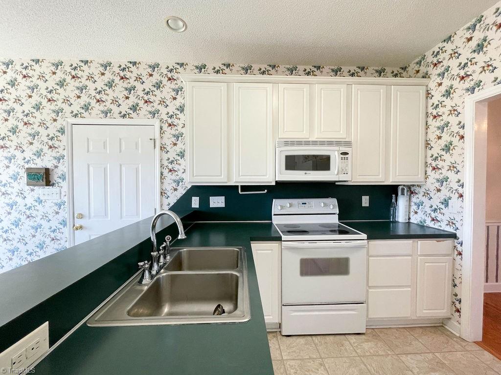 185 Beech Ridge Road Thomasville, NC 27360 - Photo 9 of 28 Gallery Image 9