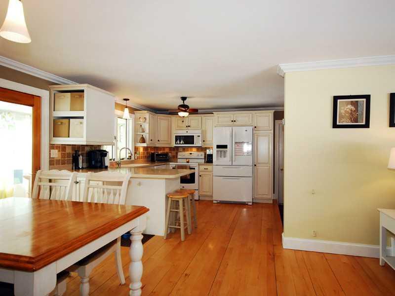29 Parsonage Road North Yarmouth, ME 04097 - Photo 8 of 34 Kitchen.