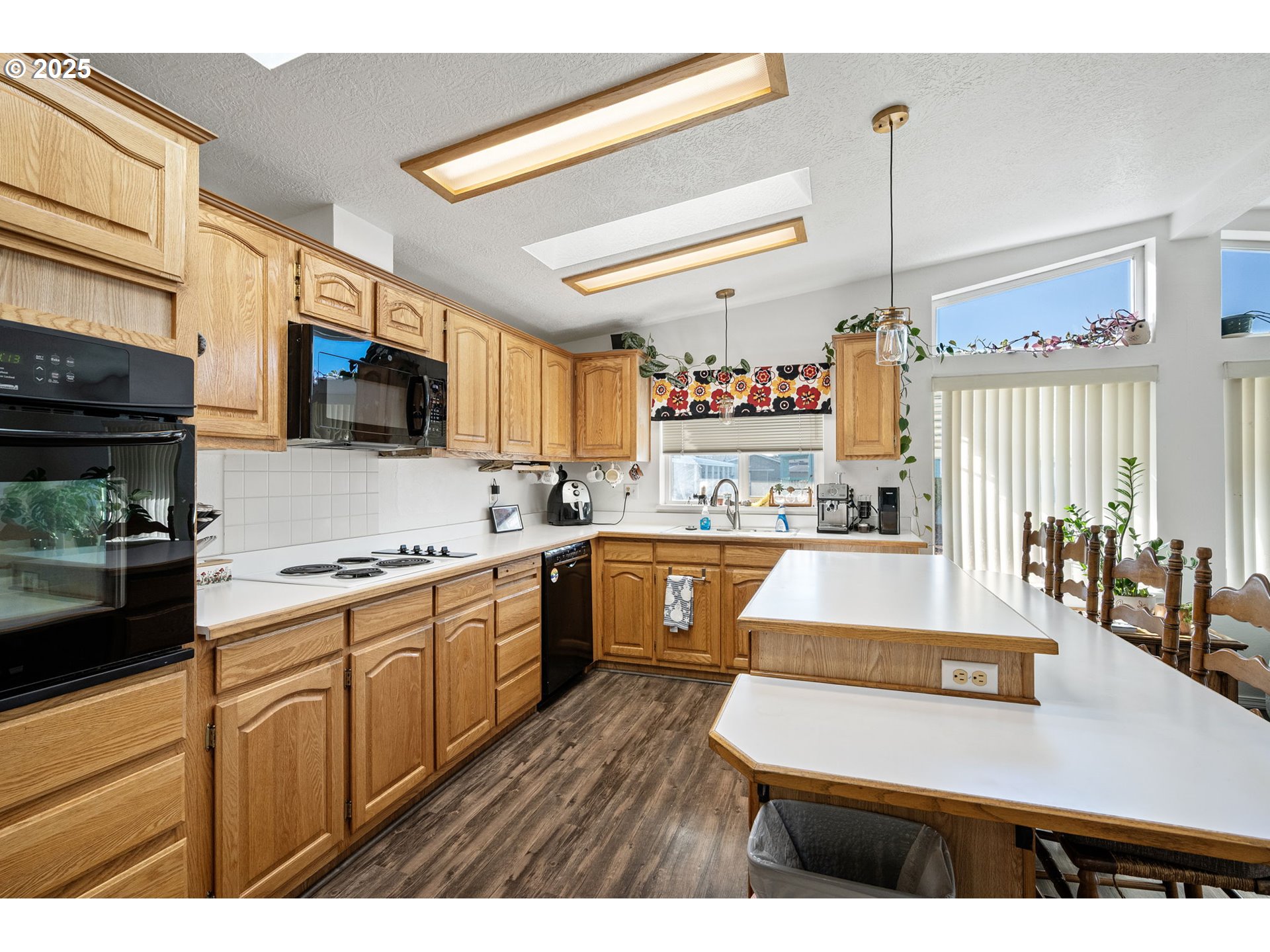 1699 North Terry Street, Unit 156 Eugene, OR 97402 - Photo 14 of 47