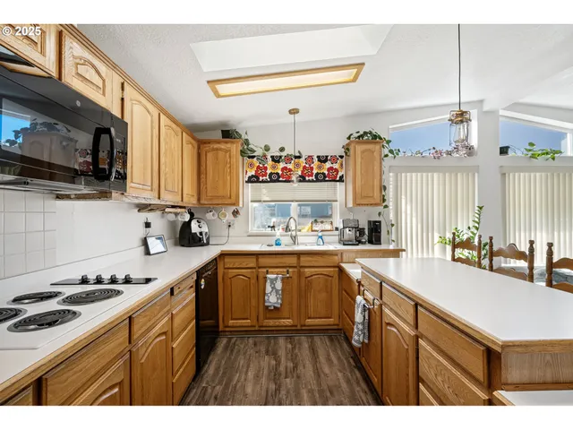 $130,000 | 1699 North Terry Street, Unit 156, Eugene, OR 97402