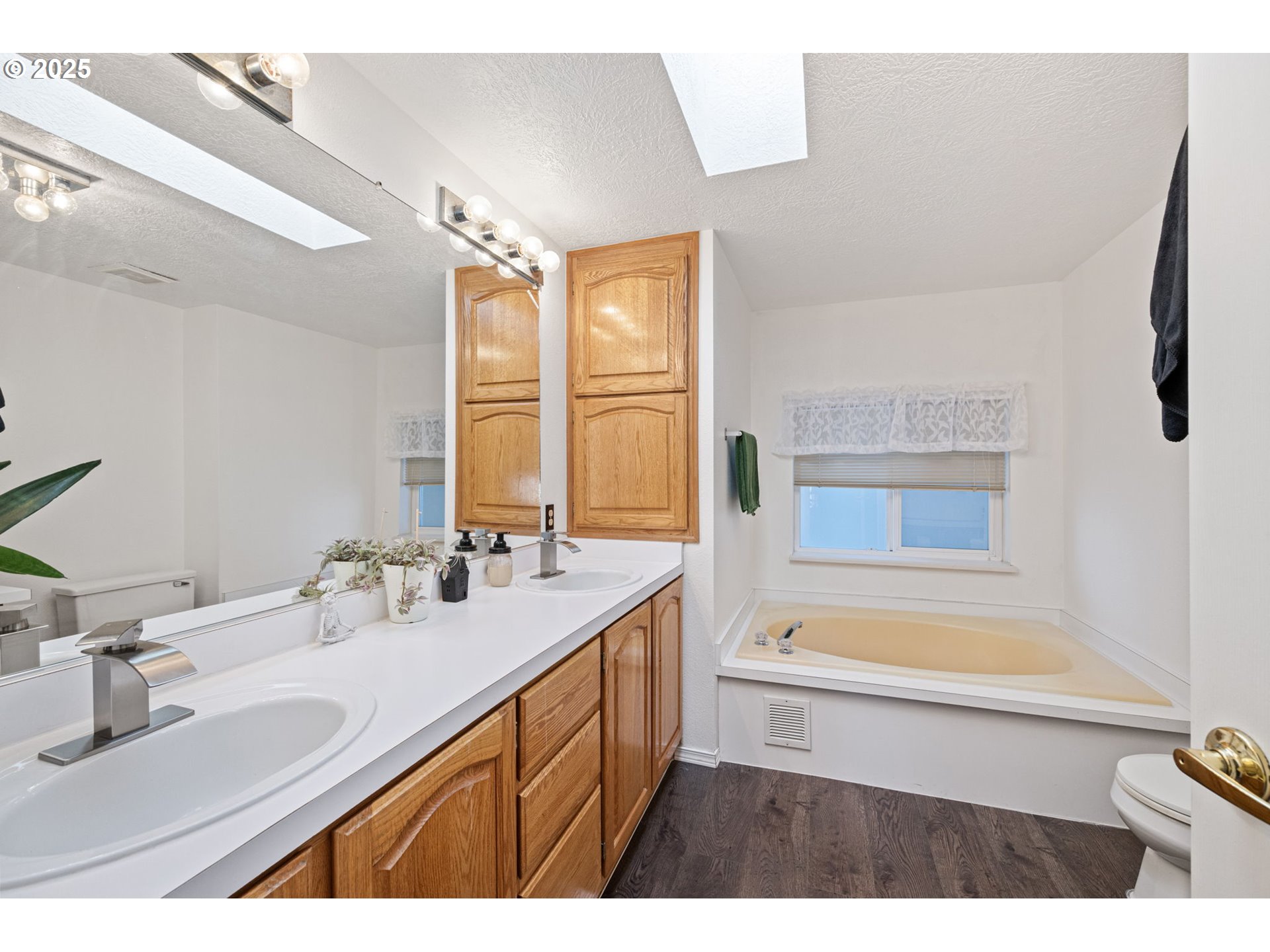 1699 North Terry Street, Unit 156 Eugene, OR 97402 - Photo 21 of 47