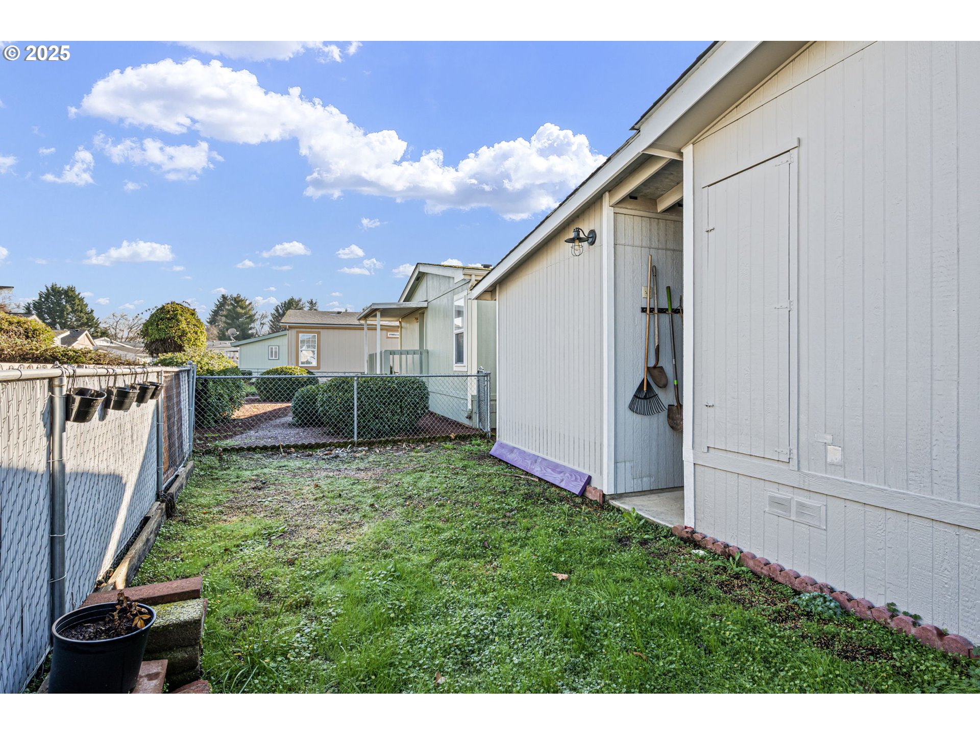 1699 North Terry Street, Unit 156 Eugene, OR 97402 - Photo 33 of 47
