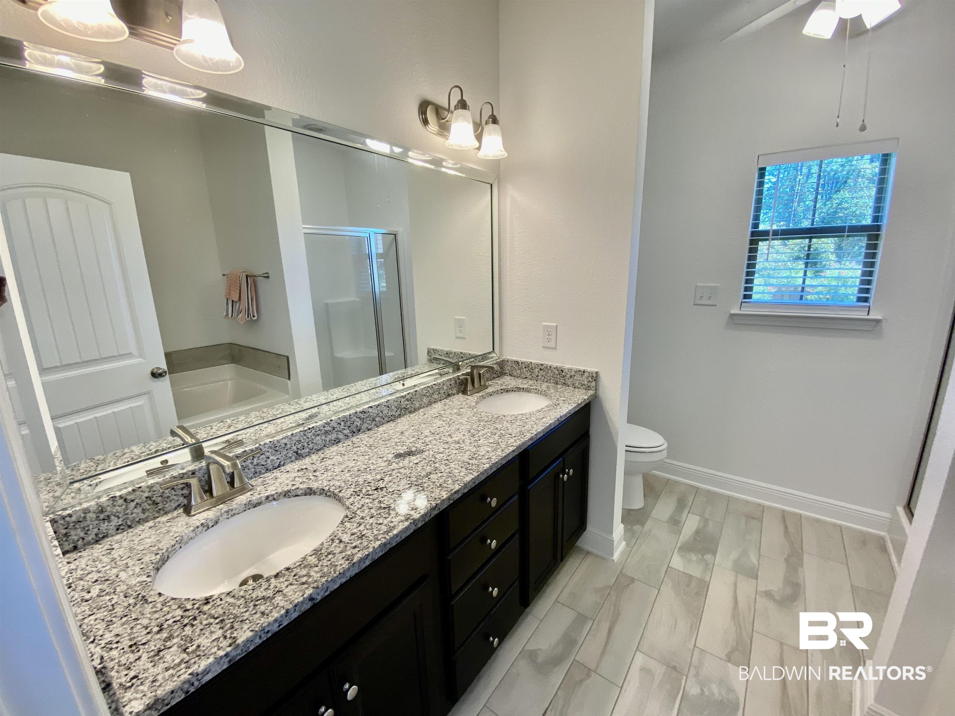 1238 Pembroke Way Foley, AL 36535 - Photo 24 of 43 Master Bath