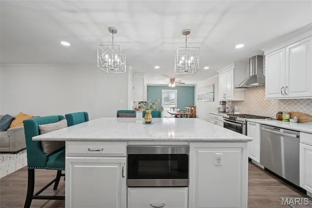 $410,000 | 1157 Lariat Trail, Ellisville, MO 63011