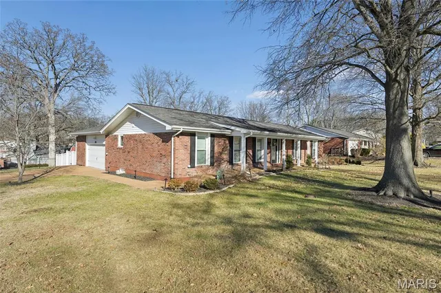 $410,000 | 1157 Lariat Trail, Ellisville, MO 63011
