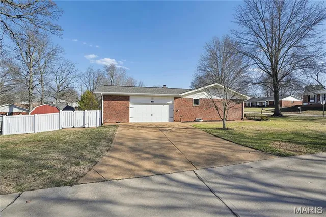 $410,000 | 1157 Lariat Trail, Ellisville, MO 63011