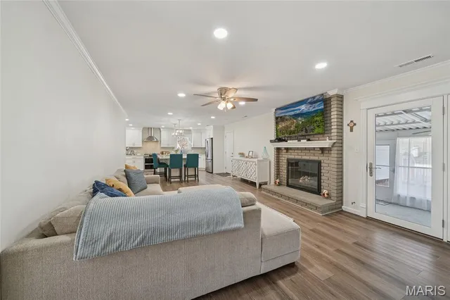 $410,000 | 1157 Lariat Trail, Ellisville, MO 63011