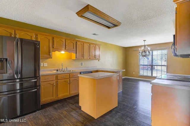 $319,900 | 7308 Wendy Way, Walls, MS 38680