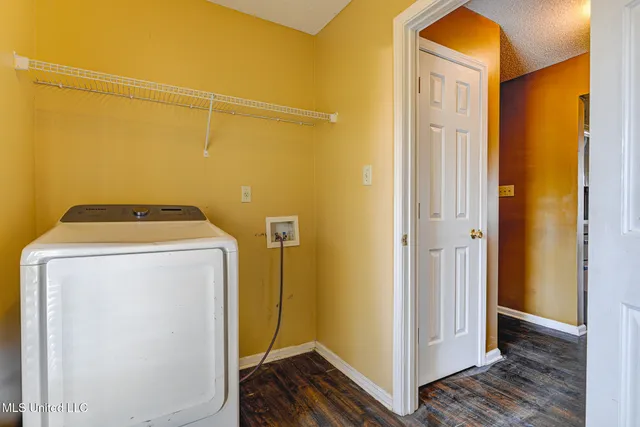 $319,900 | 7308 Wendy Way, Walls, MS 38680