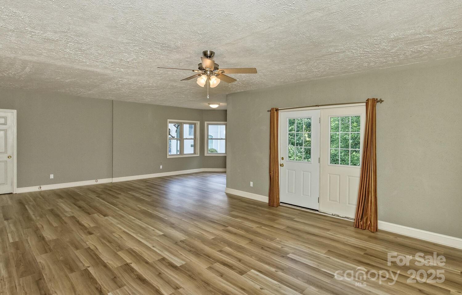 16 Devonshire Drive Mills River, NC 28759 - Photo 37 of 47