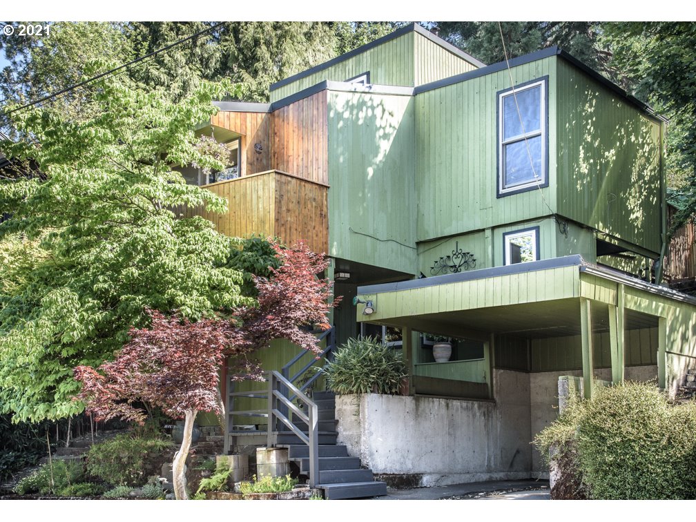 2845 Spring Boulevard Eugene, OR 97403 - Photo 1 of 31