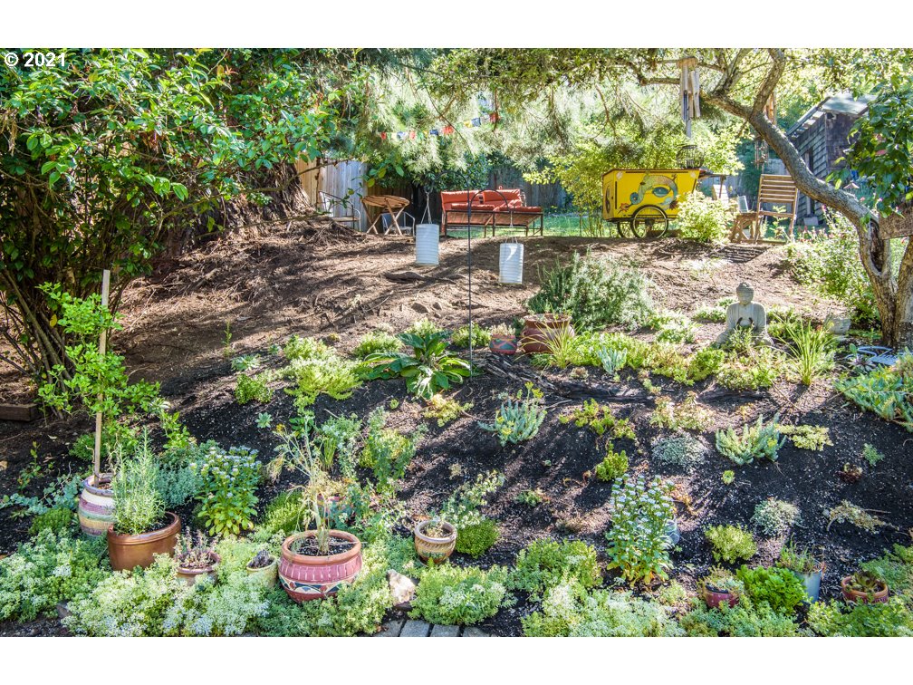 2845 Spring Boulevard Eugene, OR 97403 - Photo 29 of 31