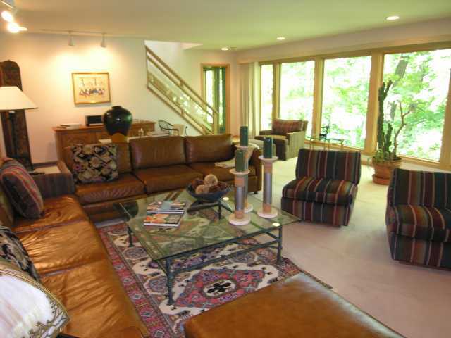 5635 Riverside Drive Dublin, OH 43017 - Photo 11 of 14 Gallery Image 11