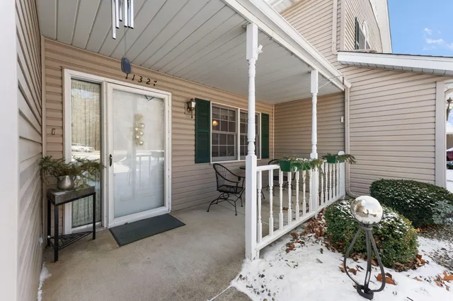 $275,000 | 11327 Kelly Drive, St. John, IN 46373