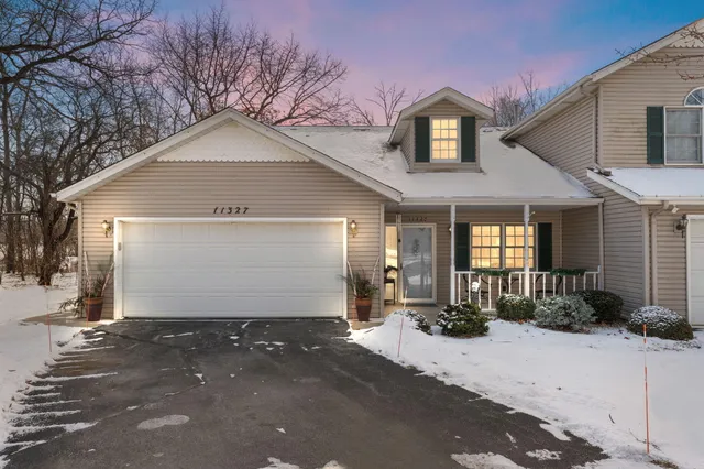 $275,000 | 11327 Kelly Drive, St. John, IN 46373