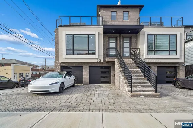 $1,077,000 | 305 8th Street, Unit 2, Fairview, NJ 07022