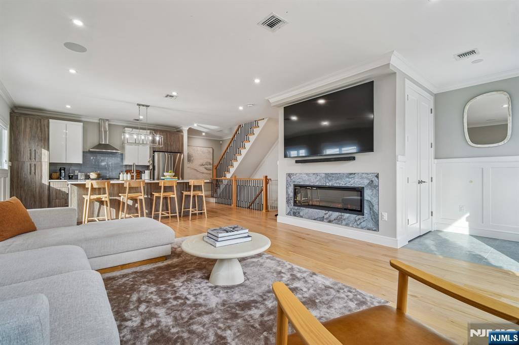 305 8th Street, Unit 2 Fairview, NJ 07022 - Photo 5 of 30