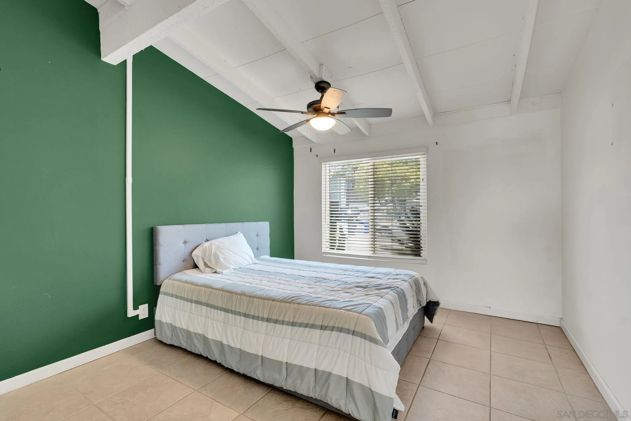 920 Raintree Place Vista, CA 92084 - Photo 12 of 22
