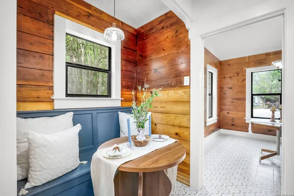 $238,500 | 515 East Mountain Street, Seguin, TX 78155