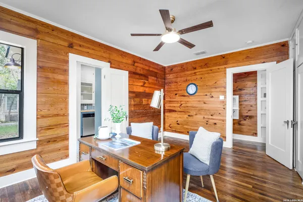 $238,500 | 515 East Mountain Street, Seguin, TX 78155