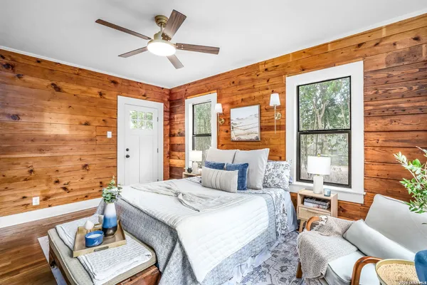 $238,500 | 515 East Mountain Street, Seguin, TX 78155