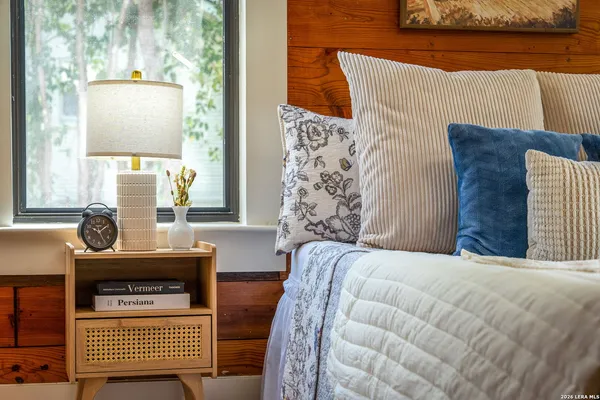 $238,500 | 515 East Mountain Street, Seguin, TX 78155