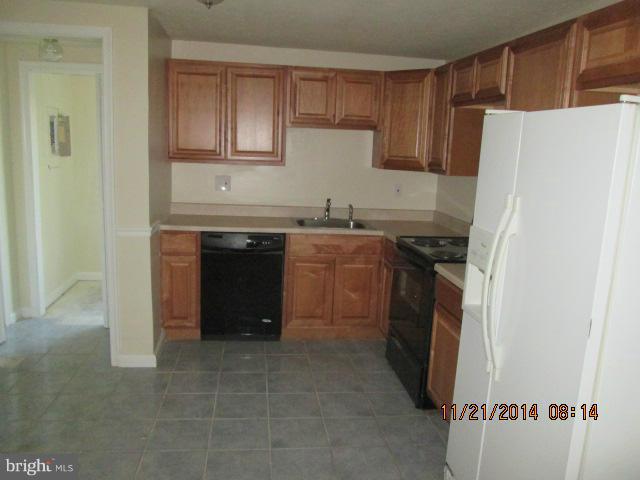 428 Heather Ridge Drive Frederick, MD 21702 - Photo 8 of 17 Kitchen