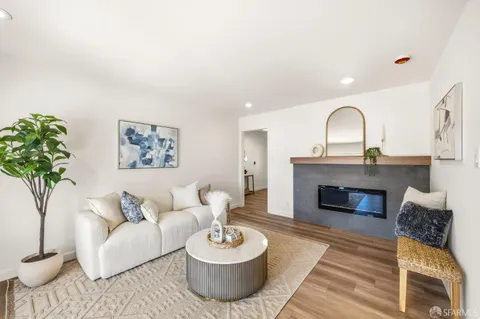 $2,595,000 | 656 Spar Drive, Redwood City, CA 94065