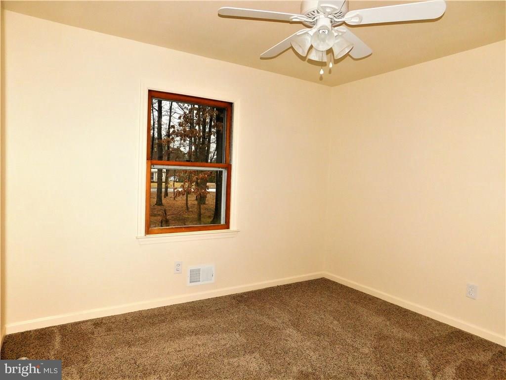 852 Patterson Road Jackson, NJ 08527 - Photo 17 of 27