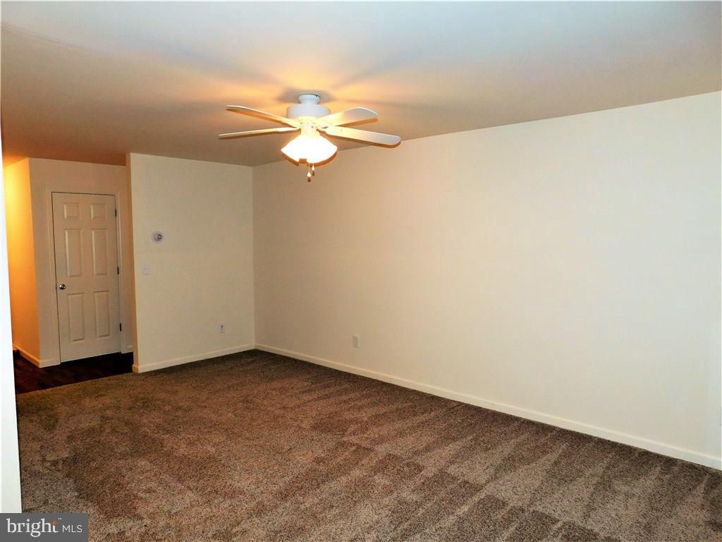 852 Patterson Road Jackson, NJ 08527 - Photo 3 of 27