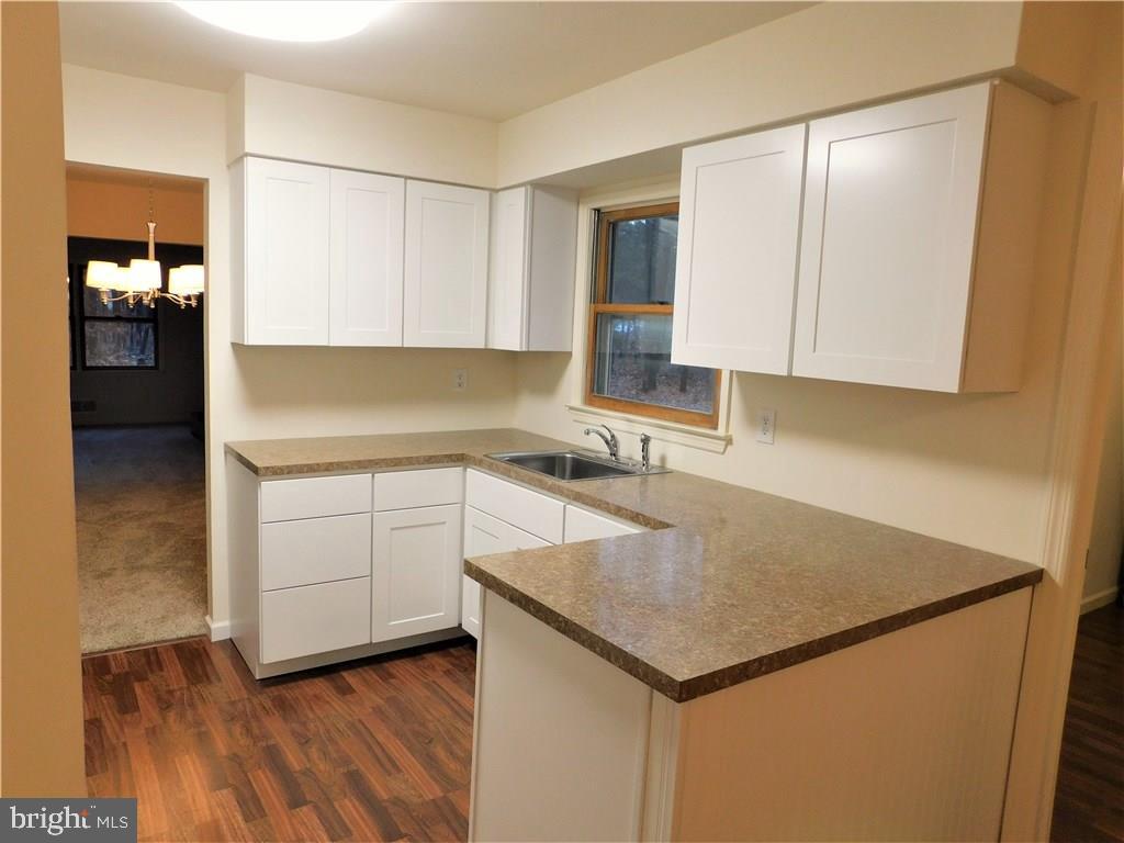 852 Patterson Road Jackson, NJ 08527 - Photo 8 of 27