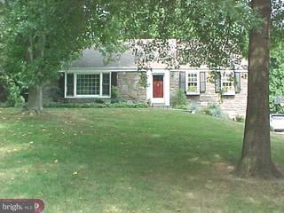 537 Atterbury Road Villanova, PA 19085 - Photo 1 of 6