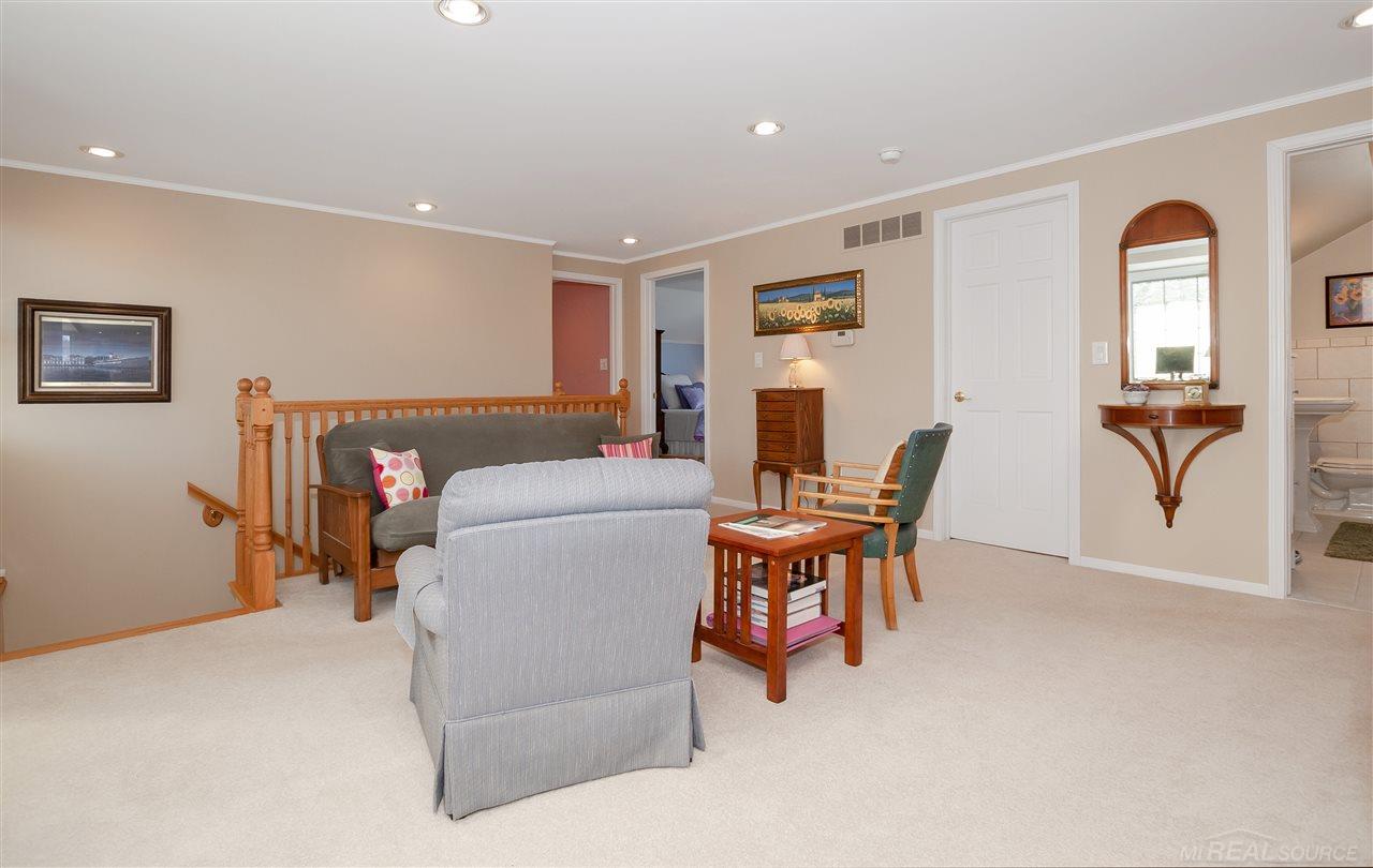 1415 South Renaud Road Grosse Pointe Woods, MI 48236 - Photo 33 of 65