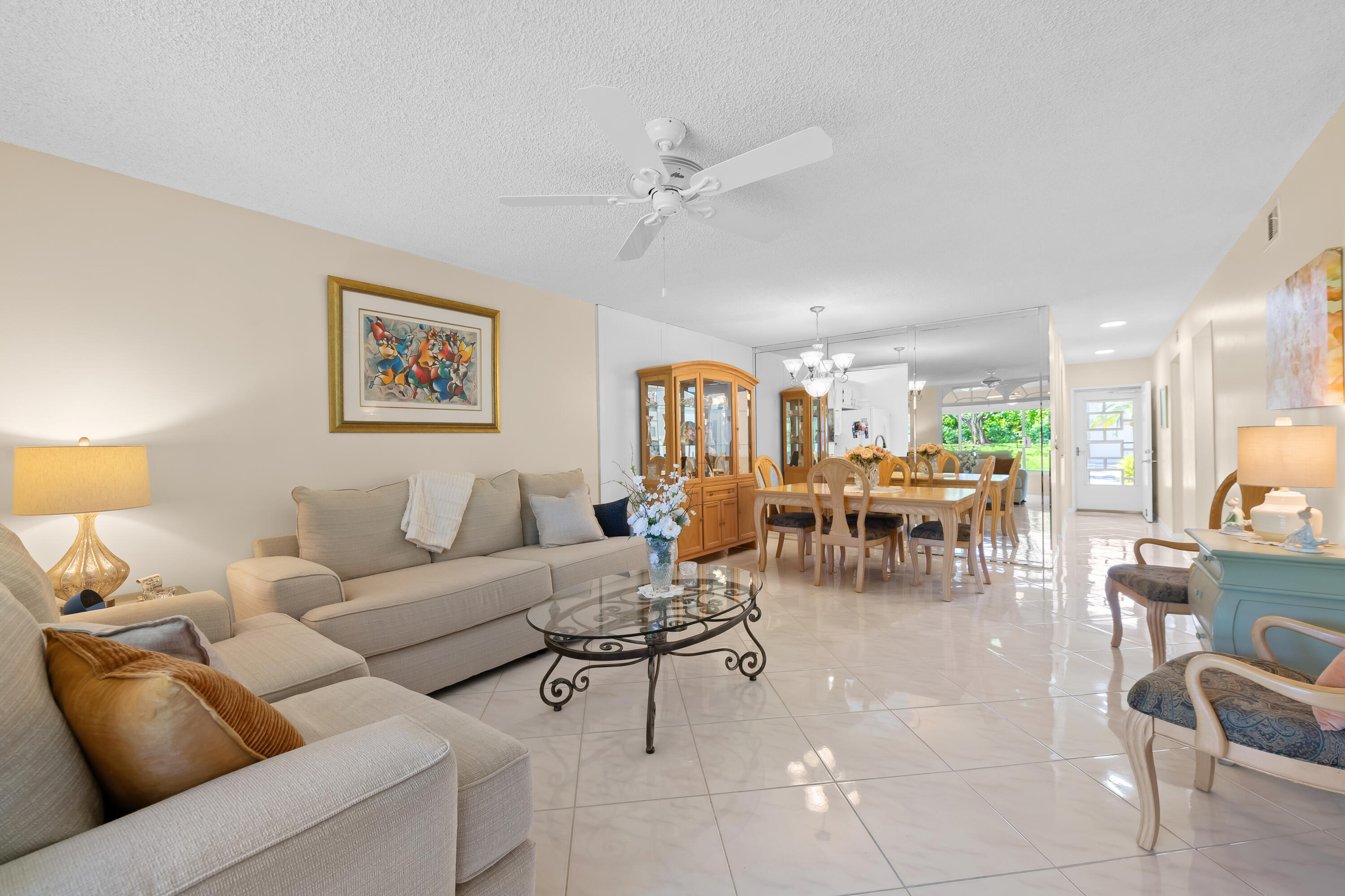 9095 Flynn Circle, Unit 2 Boca Raton, FL 33496 - Photo 6 of 40 DSC_7578