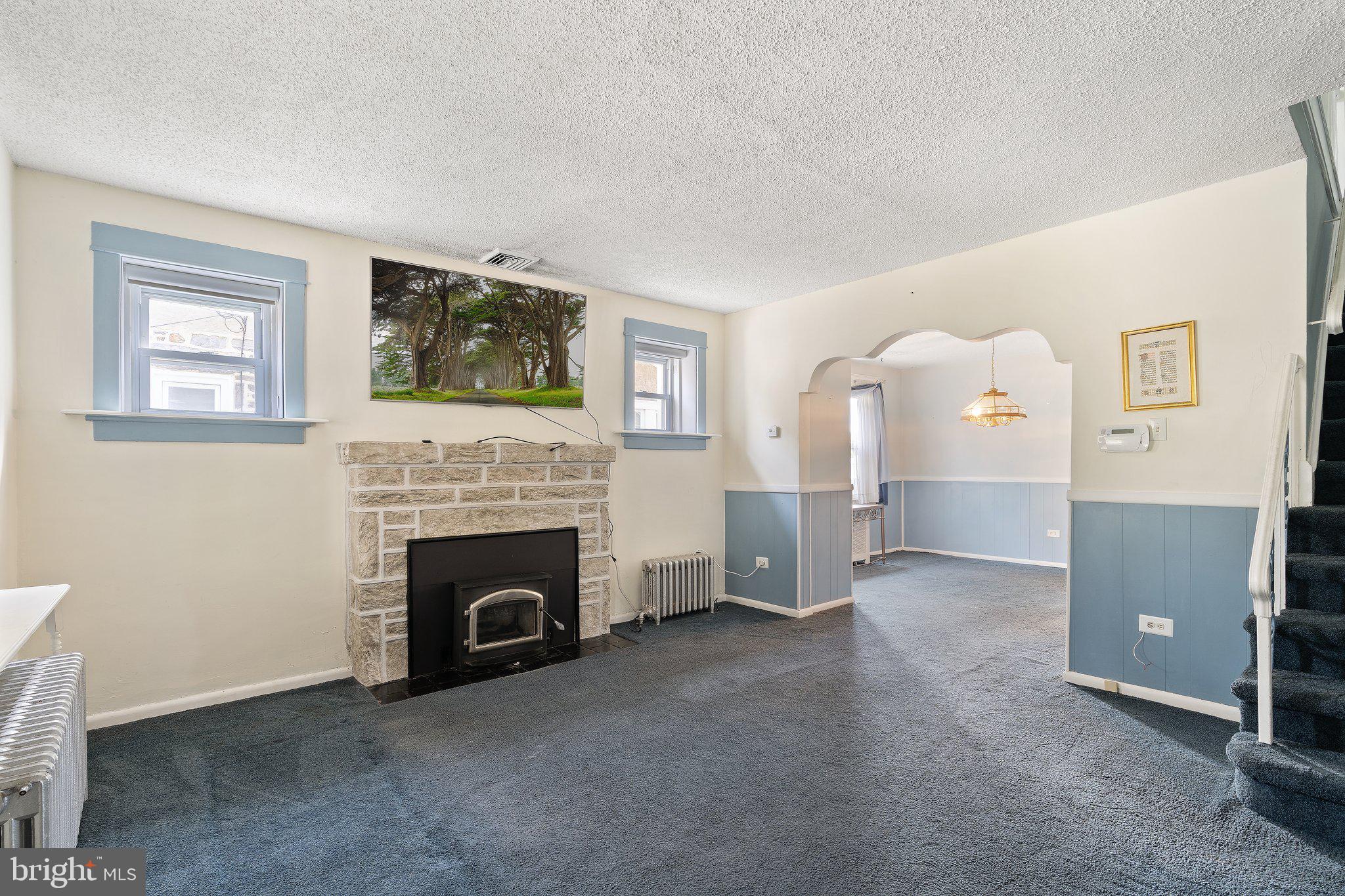 415 Spring Road Havertown, PA 19083 - Photo 5 of 28